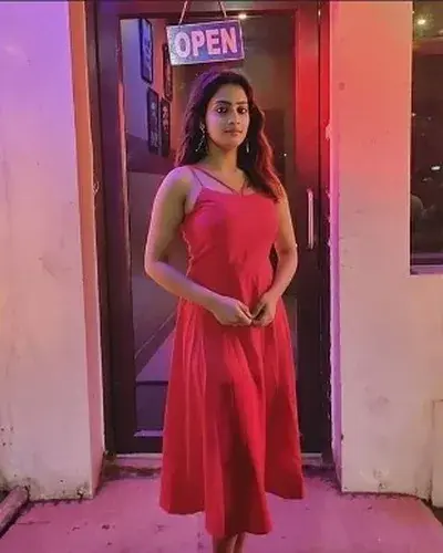 Escorts Chhatrapati Shivaji Terminus