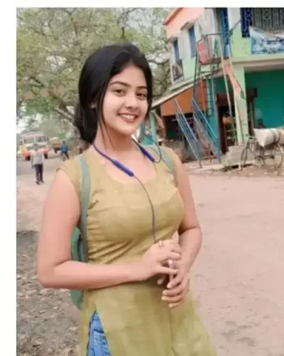 Escort In Chhatrapati Shivaji Terminus
